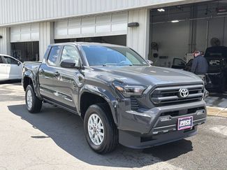 Used 2025 Toyota Tacoma SR5 AWD/4WD video 3