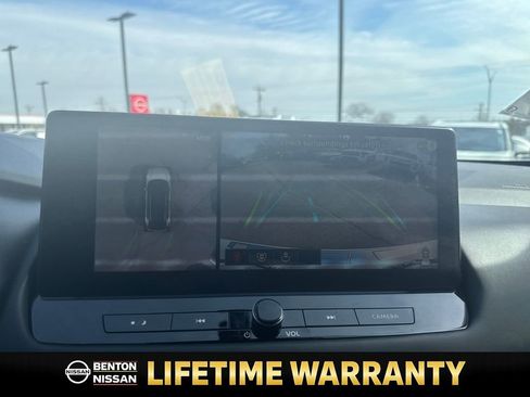 Certified 2025 Nissan Rogue Platinum w/ Platinum Premium Package image 21