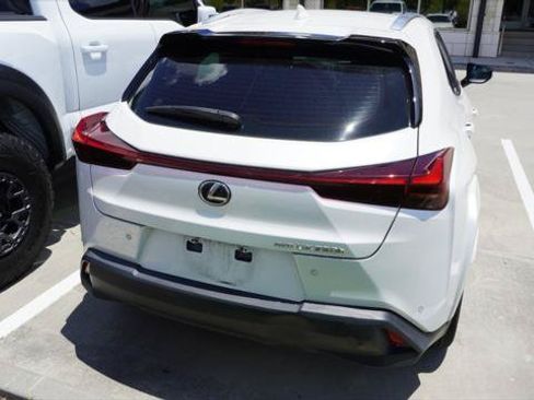 Certified 2023 Lexus UX 250h AWD w/ Accessory Package (Z1) image 6