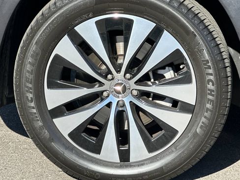 Certified 2025 Mercedes-Benz GLE 350 4MATIC image 33