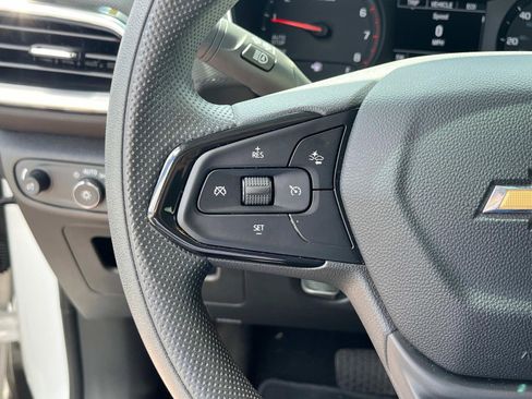 Used 2023 Chevrolet TrailBlazer LT image 30