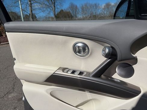 Used 2023 Genesis GV60 Advanced image 13