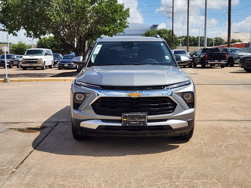 Certified 2025 Chevrolet TrailBlazer LT AWD/4WD image 3