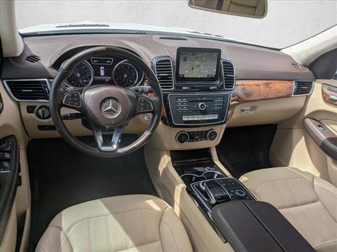 Used 2018 Mercedes-Benz GLS 450 4MATIC w/ Premium Package image 16