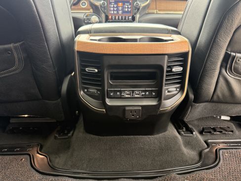 Used 2020 RAM 1500 Limited AWD/4WD image 8