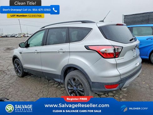 Used 2018 Ford Escape SE FWD image 3