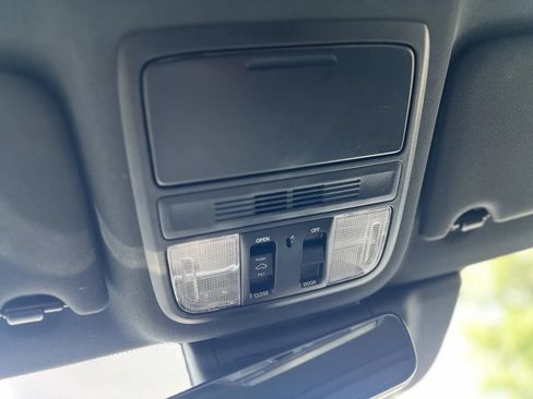 Used 2019 Honda Accord Sport image 35