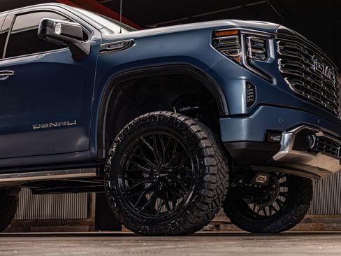 Used 2025 GMC Sierra 1500 Denali w/ Denali Reserve Package image 16