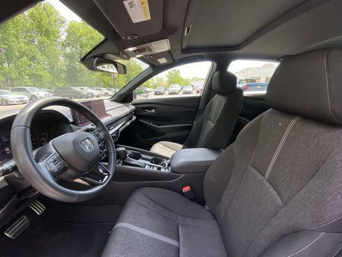Used 2023 Honda Accord Sport image 17