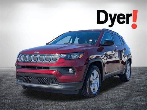 Used 2022 Jeep Compass Latitude image 10