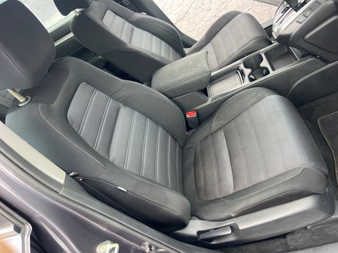 Used 2020 Honda CR-V LX image 19
