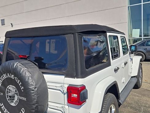 Certified 2020 Jeep Wrangler Unlimited Sahara w/ Safety Group AWD/4WD image 11