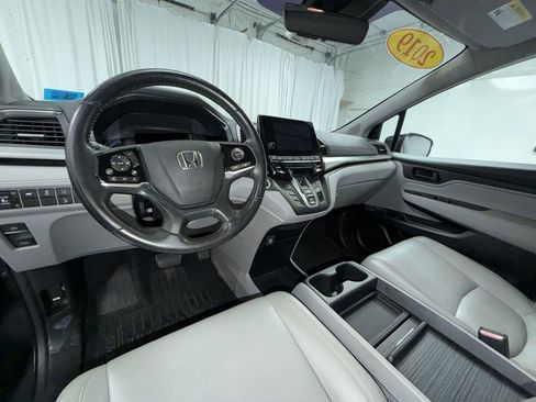Used 2019 Honda Odyssey EX-L image 3