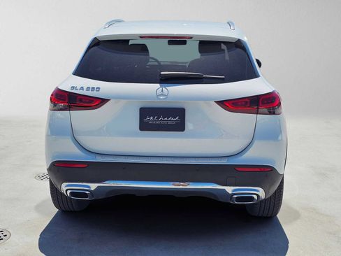 Used 2023 Mercedes-Benz GLA 250 image 4