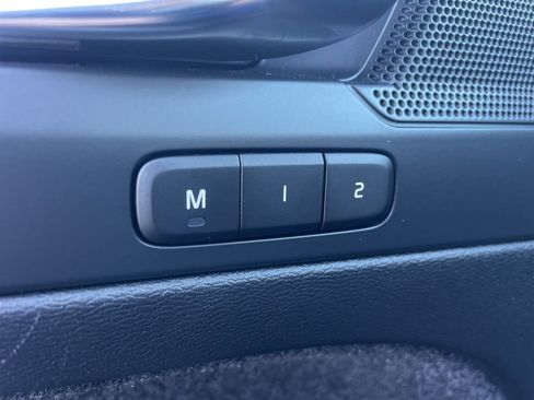 Certified 2024 Volvo XC40 B5 Core image 29