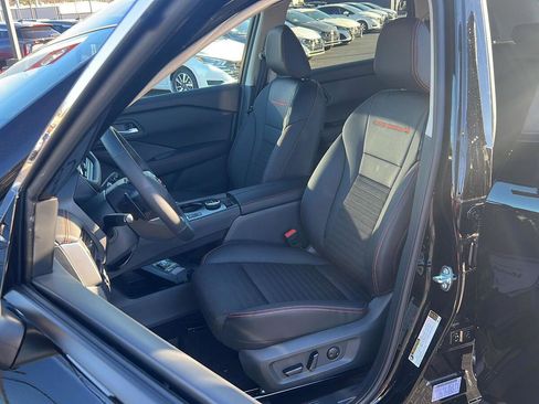 New 2026 Nissan Rogue SV image 12