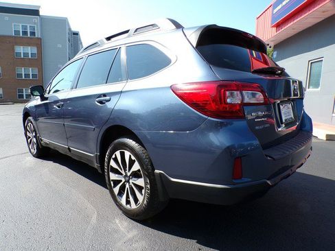 Used 2017 Subaru Outback 3.6R Limited AWD/4WD image 7