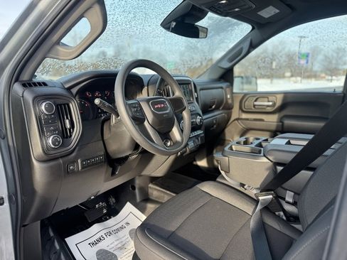 Used 2025 GMC Sierra 2500 Pro w/ Convenience Package image 14