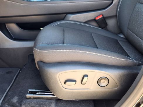 New 2026 Chevrolet Traverse LT w/ Midnight/Sport Edition image 20