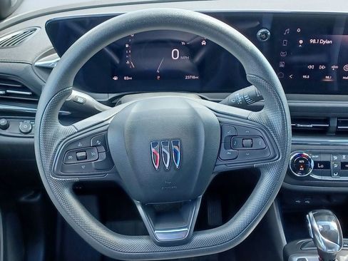 Used 2024 Buick Envista Preferred FWD image 25