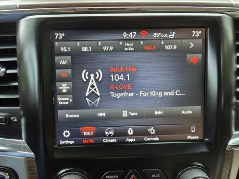 Used 2018 RAM 1500 Laramie w/ Convenience Group AWD/4WD image 17