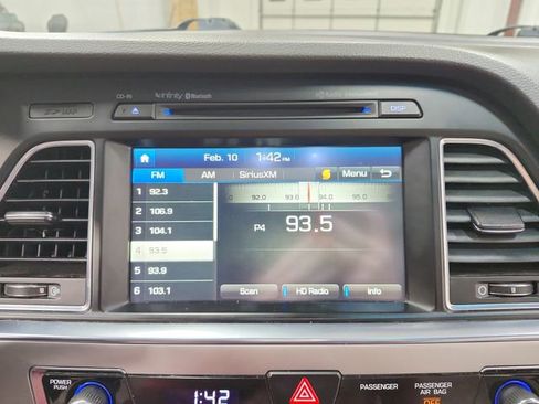 Used 2016 Hyundai Sonata Limited w/ Option Group 04 image 29