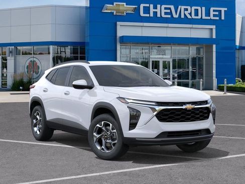 New 2026 Chevrolet Trax LT w/ Driver Confidence Package image 7