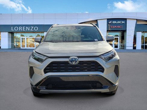 Used 2024 Toyota RAV4 SE image 2