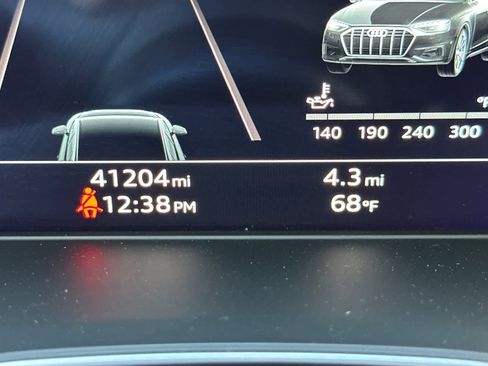 Used 2022 Audi A4 2.0T allroad Premium Plus w/ Premium Plus Package image 26