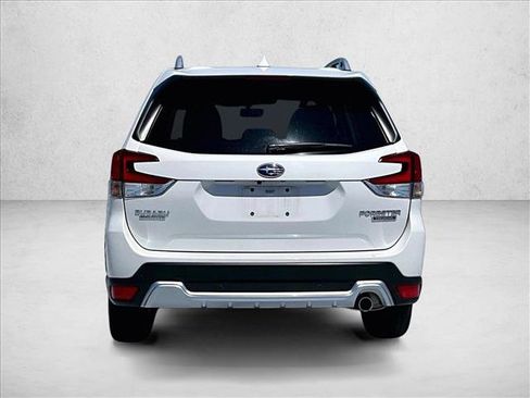 Used 2023 Subaru Forester Touring AWD/4WD image 4