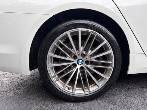 Used 2017 BMW 540i RWD image 14