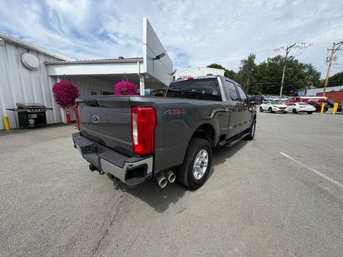 Used 2025 Ford F250 XLT AWD/4WD image 5