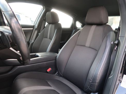 Used 2020 Honda Civic Sport image 12