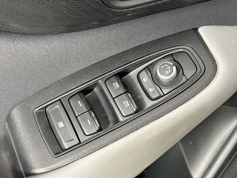 Used 2023 Subaru Outback Premium AWD/4WD image 18