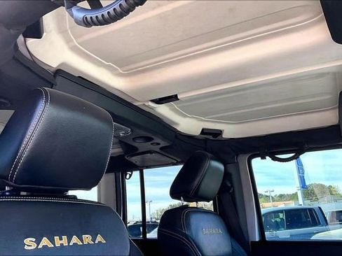 Used 2015 Jeep Wrangler Unlimited Sahara w/ Max Tow Package image 25