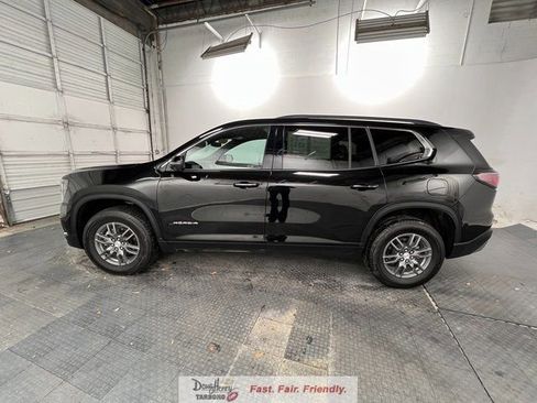 Used 2025 GMC Acadia Elevation FWD image 5