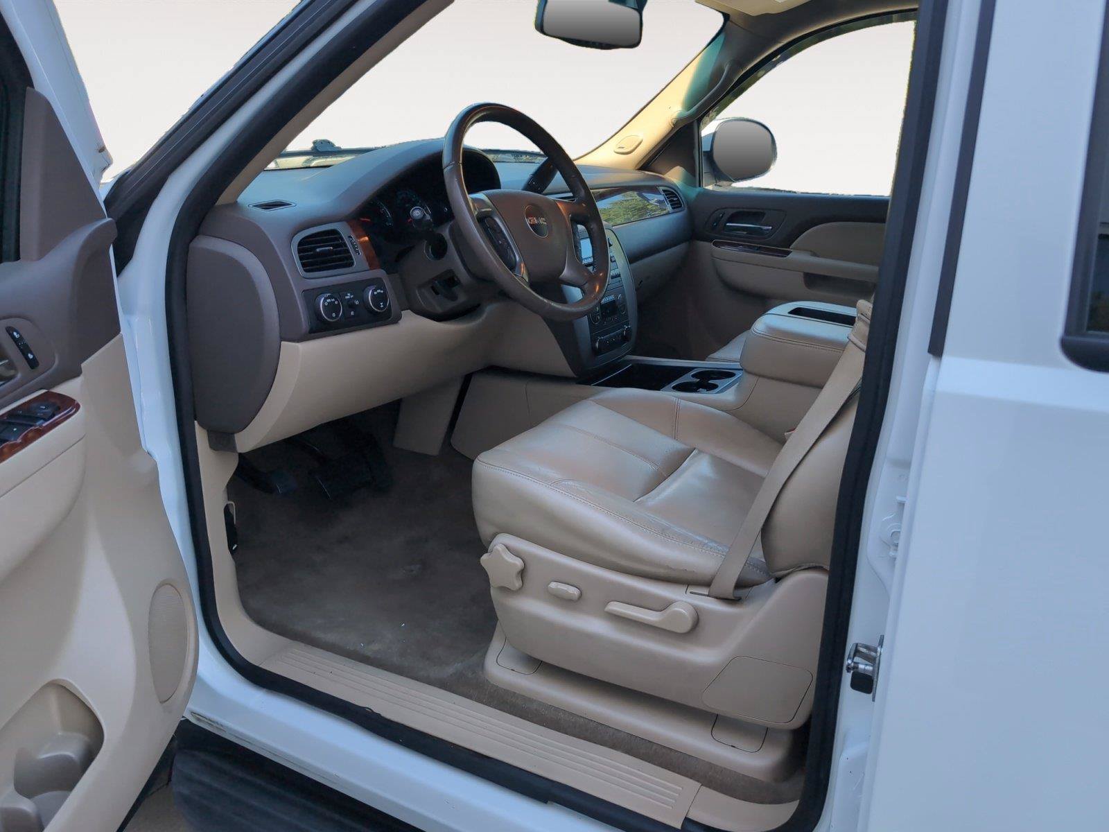 Used 2013 GMC Yukon XL SLT AWD/4WD image 9