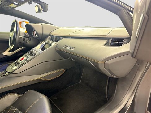 Used 2016 Lamborghini Aventador LP 700-4 image 31