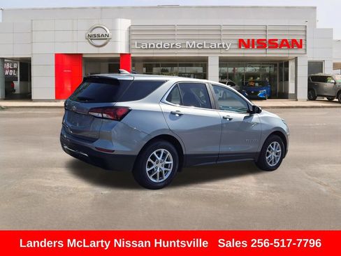 Used 2024 Chevrolet Equinox LT AWD/4WD image 3