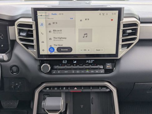 New 2026 Toyota Tundra Limited AWD/4WD image 18