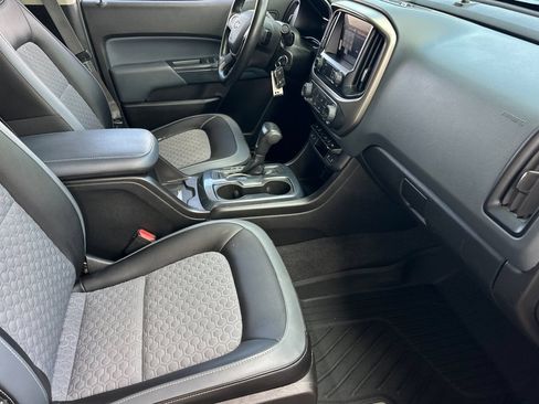 Used 2021 Chevrolet Colorado Z71 AWD/4WD image 15
