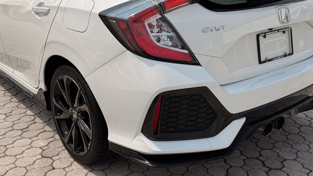Used 2018 Honda Civic Sport image 16