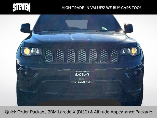 Used 2021 Jeep Grand Cherokee Laredo X AWD/4WD image 2