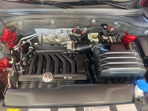 Used 2021 Volkswagen Atlas SEL Premium image 30