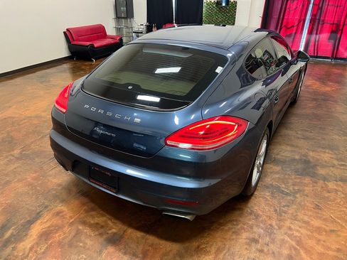 Used 2014 Porsche Panamera 4 image 46
