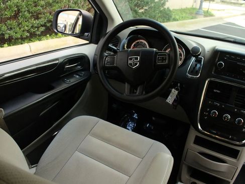 Used 2016 Dodge Grand Caravan SE w/ Quick Order Package 29E SE FWD image 47