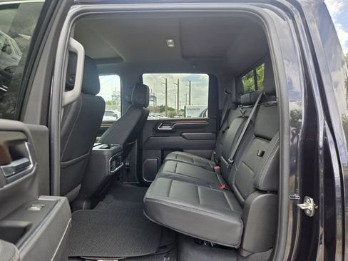 Used 2025 GMC Sierra 2500 Denali AWD/4WD image 17