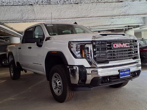 New 2026 GMC Sierra 3500 Pro AWD/4WD image 3