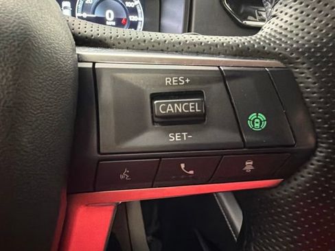 Used 2024 Mitsubishi Outlander SE AWD/4WD image 40