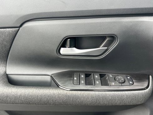 New 2026 Nissan Kicks SV image 11